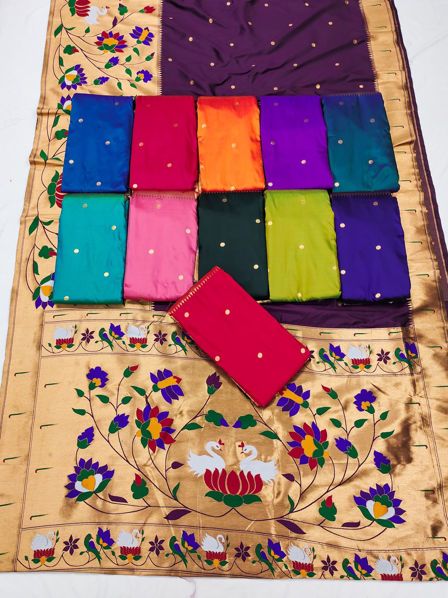 SWAN BROCADE PAITHANI